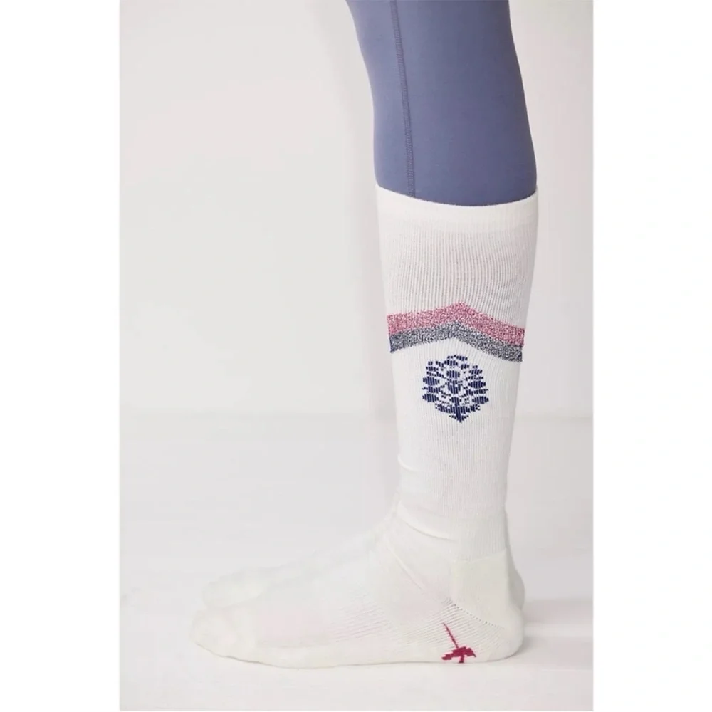 🎁 NWT FP Movement by Free People Reflective Stripe Ski Tube Socks - Picture 2 of 3